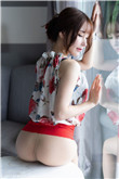 与爱情为邻